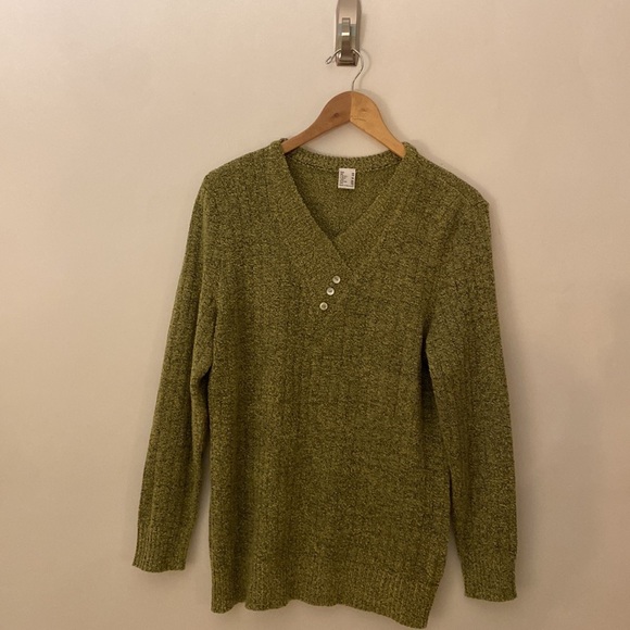 Sage Green Cross V-Neck Sweater Size 12 #367 - Picture 9 of 13